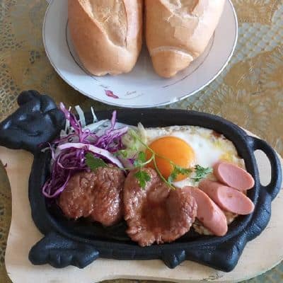 Bò né