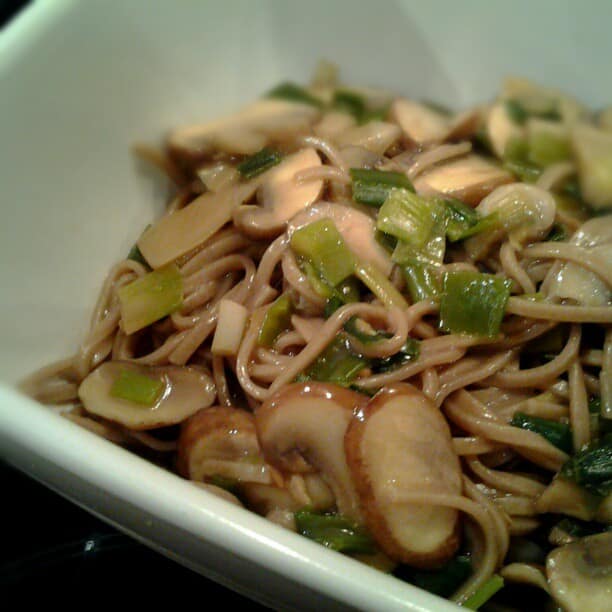 Mì nấm chay